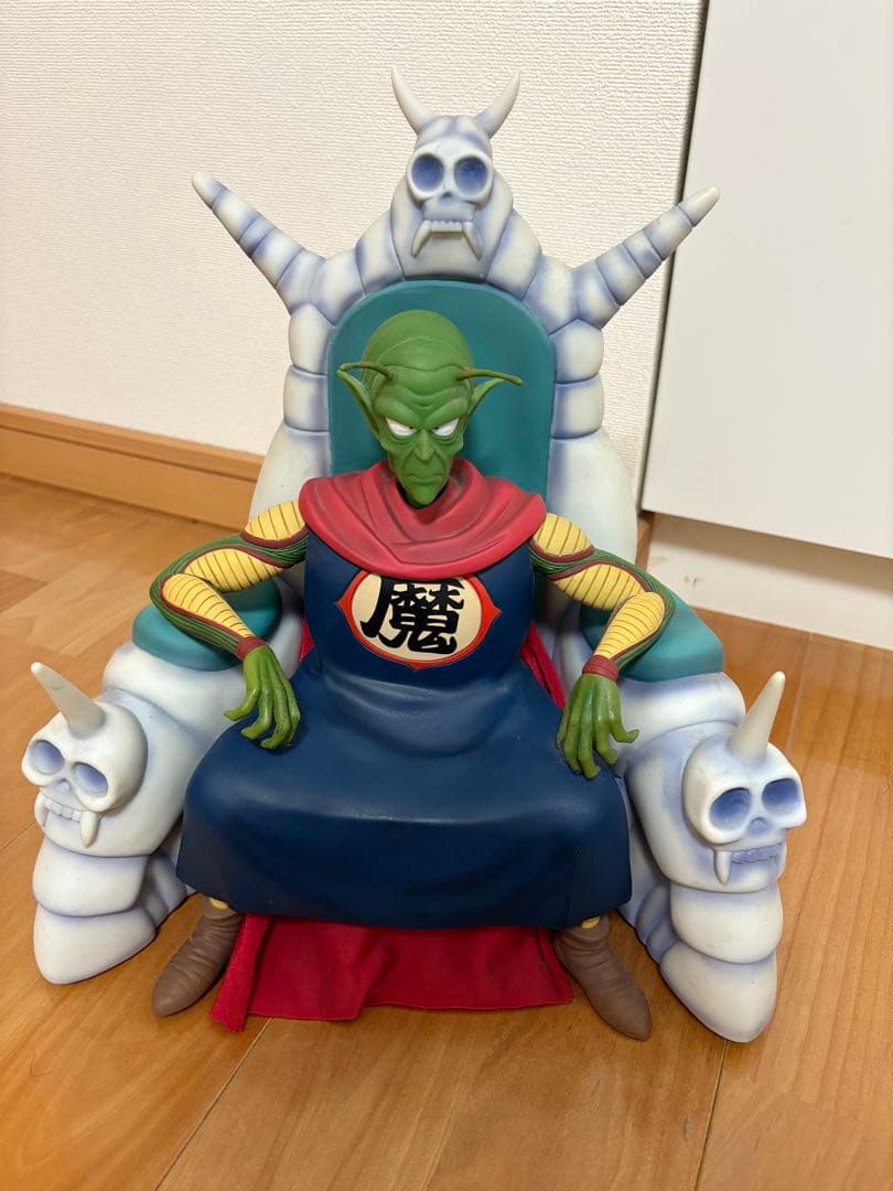 レア　ドラゴンボール ピッコロ大魔王フィギュア ドラゴンボール：ピッコロ大魔王がビッグなフィギュアに 全高32センチ