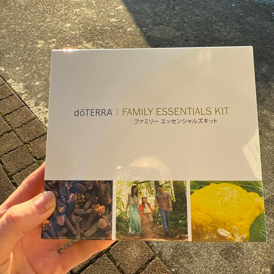 doTERRA ファミリーエッセンシャルズキット ファミリーエッセンシャルズキット | doTERRA Essential Oils