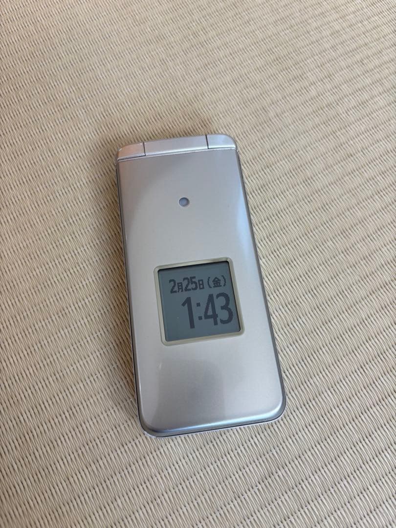 京セラ シルバー 携帯電話 KYF43 京セラ かんたんケータイ ライト KYF43 価格比較 - 価格.com