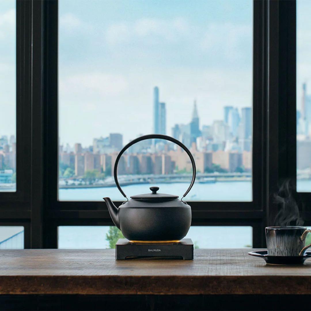 バルミューダムーンケトル　ブラック 電気ケトル Moon Kettle （ムーンケトル） ブラック KPT02JP-BK [0.9L