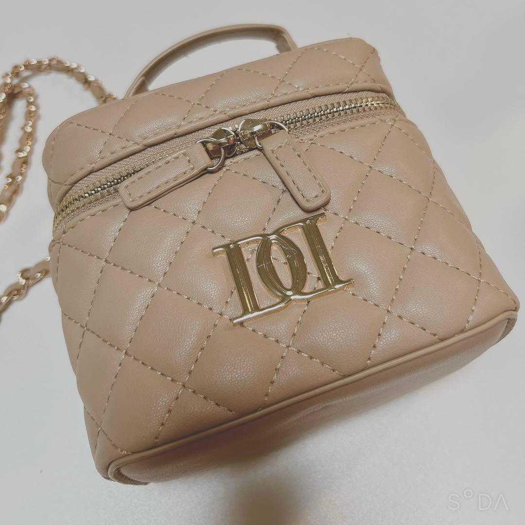 Darich キルティングスクエアミニバッグ バニティ ダーリッチ - メルカリ