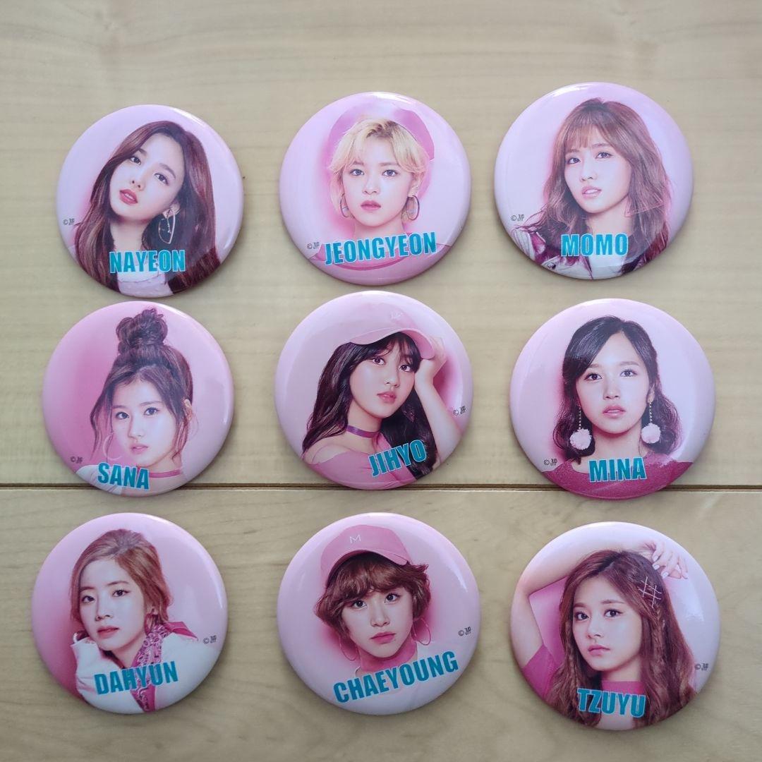 TWICE 缶バッジ セット 9個 - メルカリ