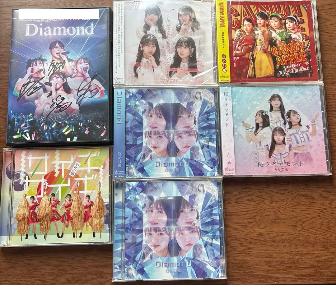 りんご娘 CD6枚 DVD アナザージャケット　サイン入り有 りんご娘 CD6枚 DVD アナザージャケット サイン入り有 - メルカリ