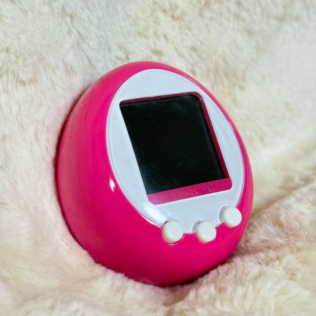 美品】たまごっちプラスカラー・マゼンダ - メルカリ