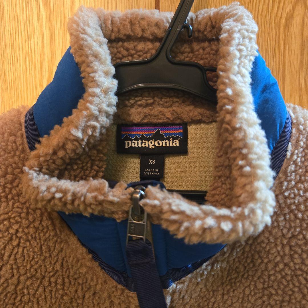patagonia フリースベスト ベージュ・青 メンズ XS - メルカリ