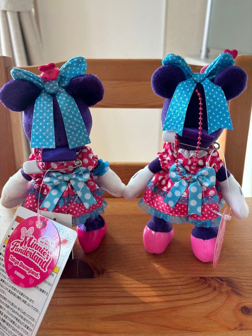 ディズニーパルパルーザ.ぬいぐるみバッジ2024.2026 2セット - メルカリ