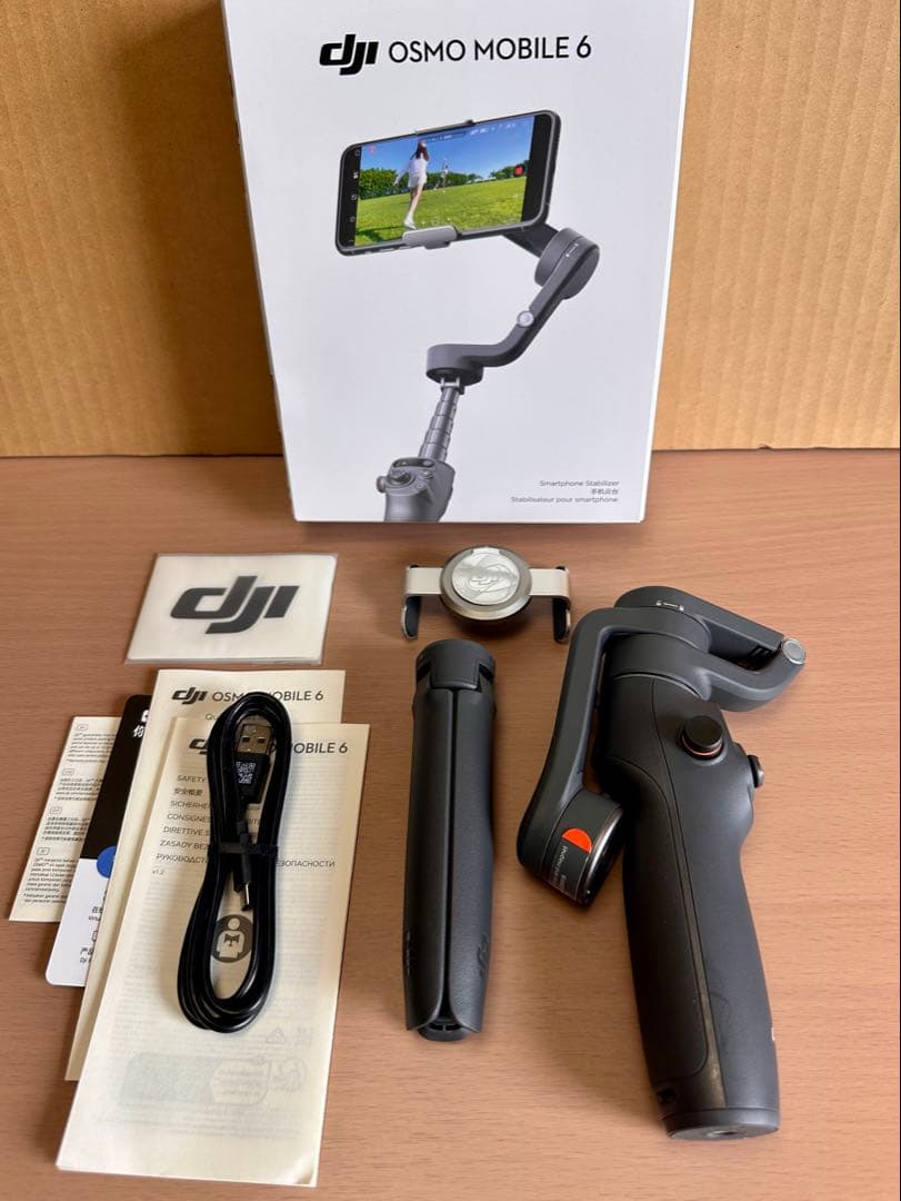 DJI Osmo Mobile 6 スタビライザー