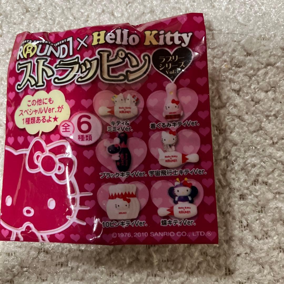 Hello Kitty STRAPPIN 13個ラウンドワン スペシャル入り - メルカリ