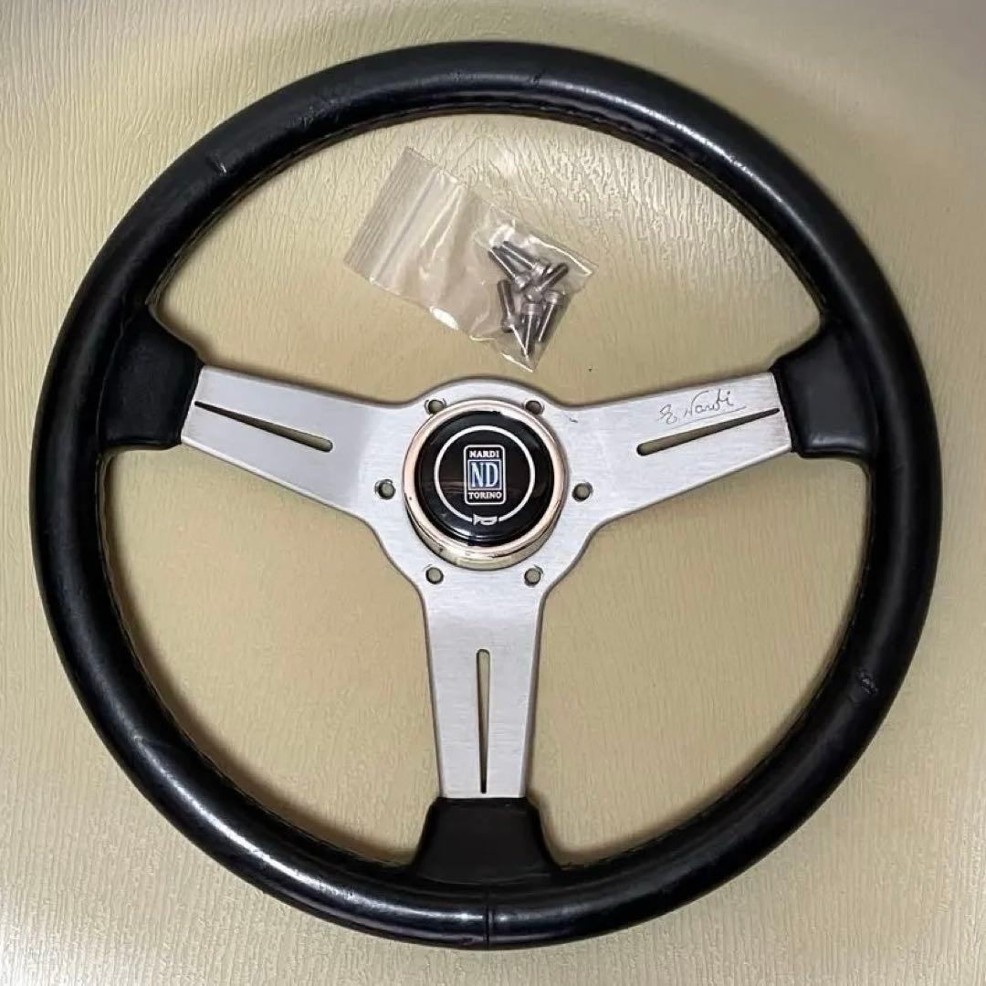 【専用】FET刻印有 ナルディ ステアリング クラシック シルバー 33φ NARDI 在庫有☆ ナルディー 33Φ コンペティション パンチングレザー