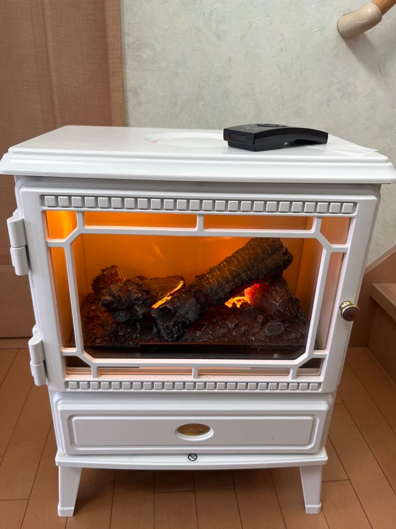 Dimplex ホワイト電気ヒーター 伝統的デザイン - メルカリ