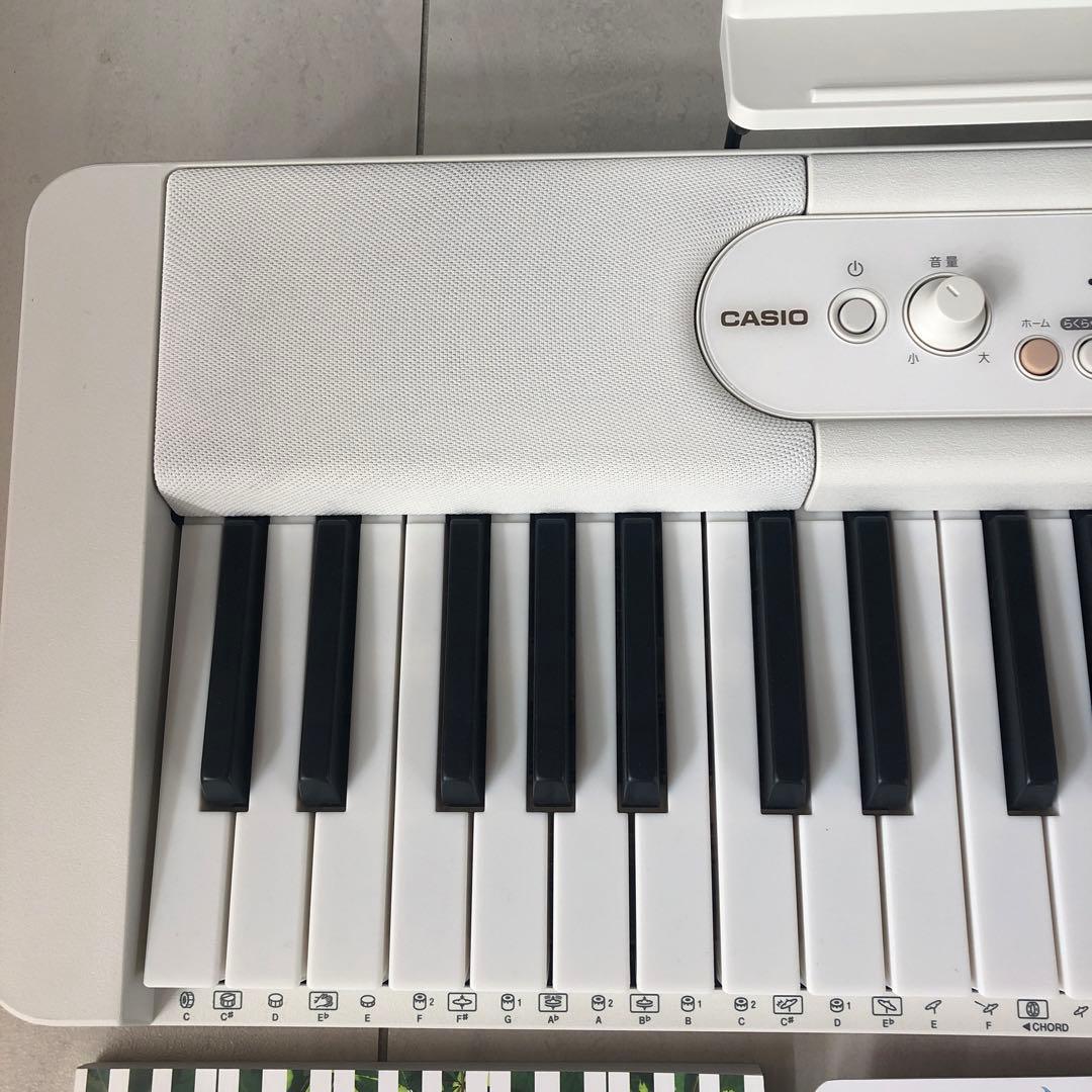 美品】CASIO カシオ 光ナビゲーションキーボード LK-526 電子ピアノ