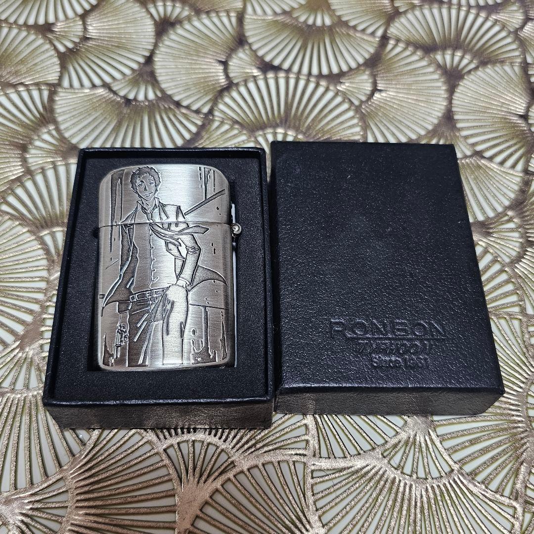 ペルソナ4 足立透 ZIPPOライター | 激安通販のイーサプライ