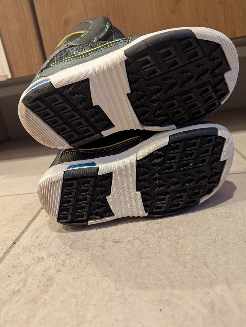 美品】K2 スノーボード バインディング付き 子供用 18.5cm キッズセット