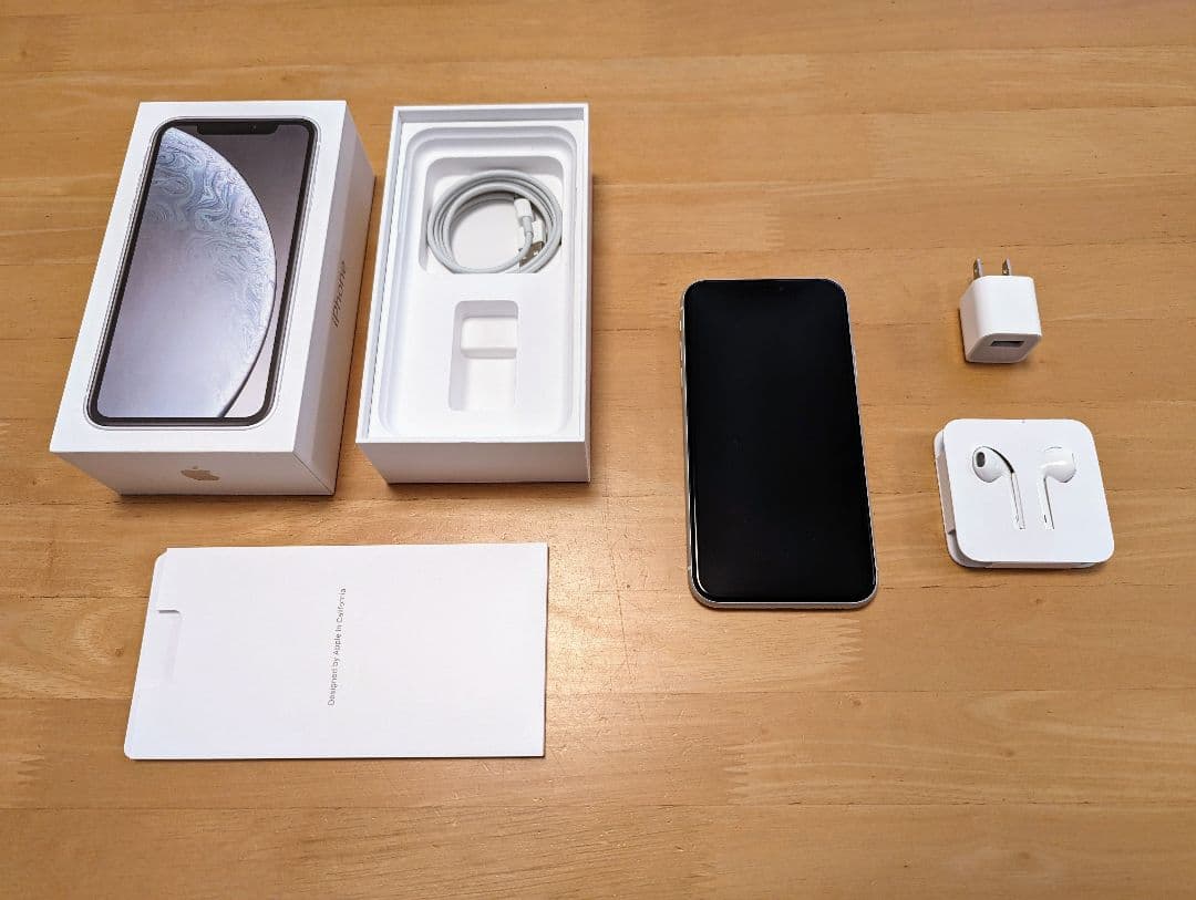 美品 iPhone XR 128GB ホワイト SIMフリー 付属品完品 iPhone XR ホワイト