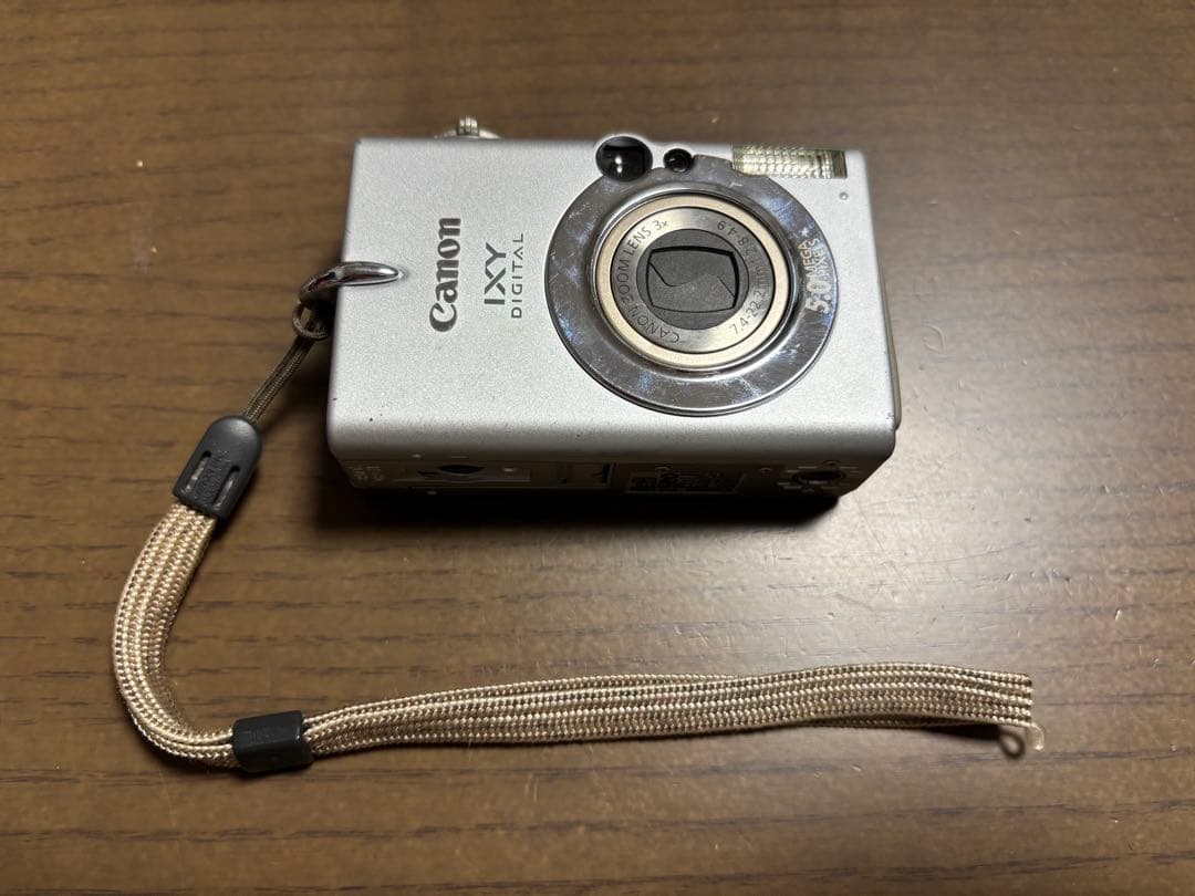 Canon デジタルカメラIXY DIGITAL 5.0 MEGA PIXELS Canon IXY Digital 55 5MP Compact Camera Silver - Tested No Charger