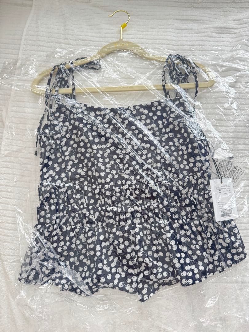 her lip to 新品未着用 NEW ARRIVAL】チェリーの香りのオードパルファムが数量限定で登場！