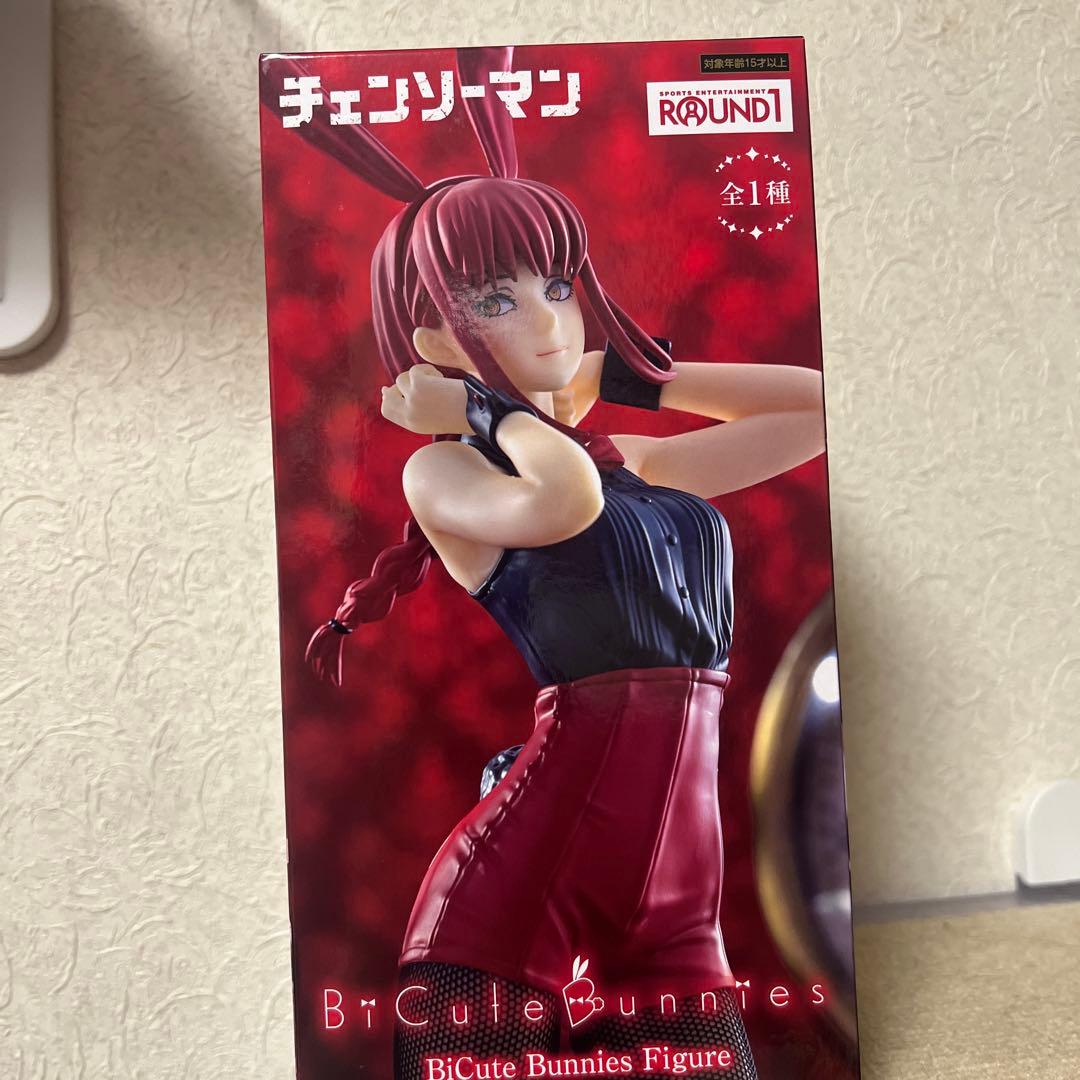 ラウンドワン限定チェンソーマン マキマ フィギュア 赤 - メルカリ