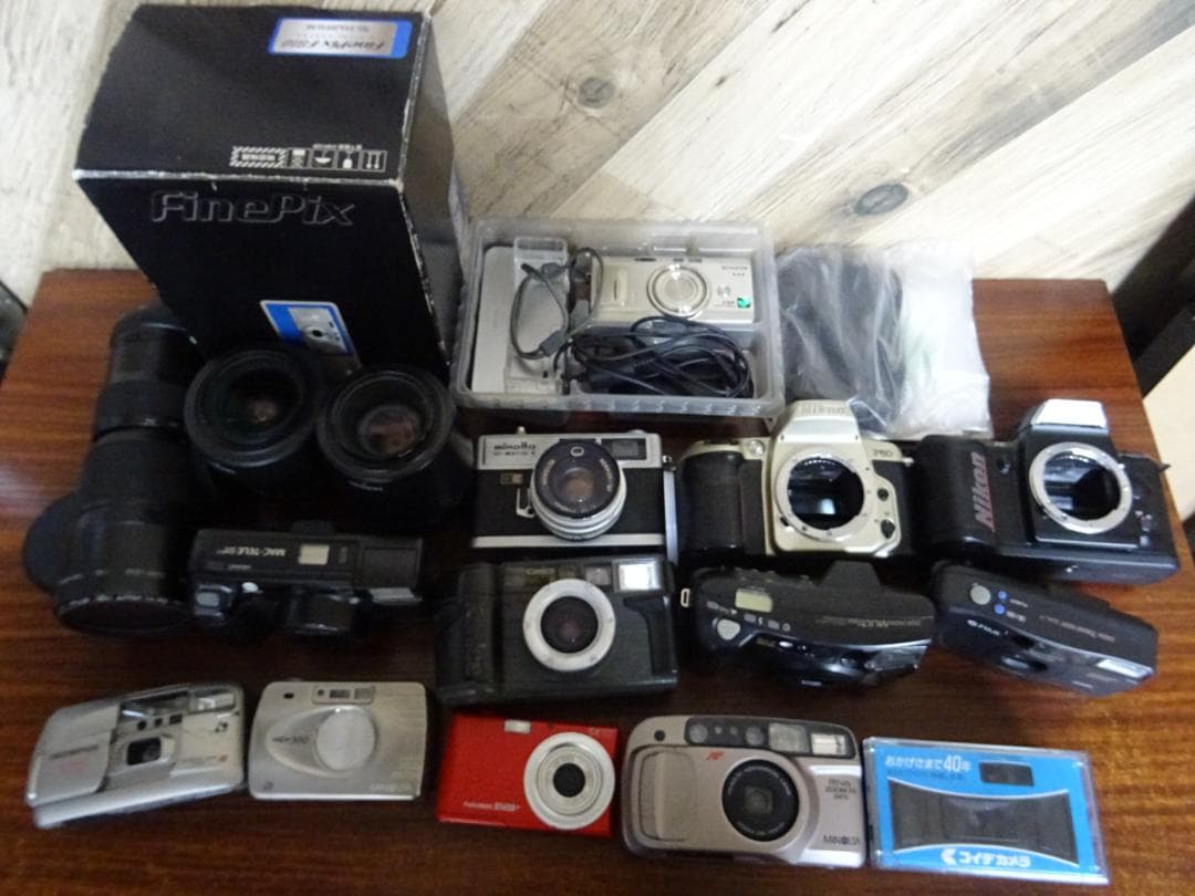 ジ*ー様 阪057 カメラ 13点 まとめ売り Kodakのオールドデジカメ P880 Zoom - fortia's レビュー