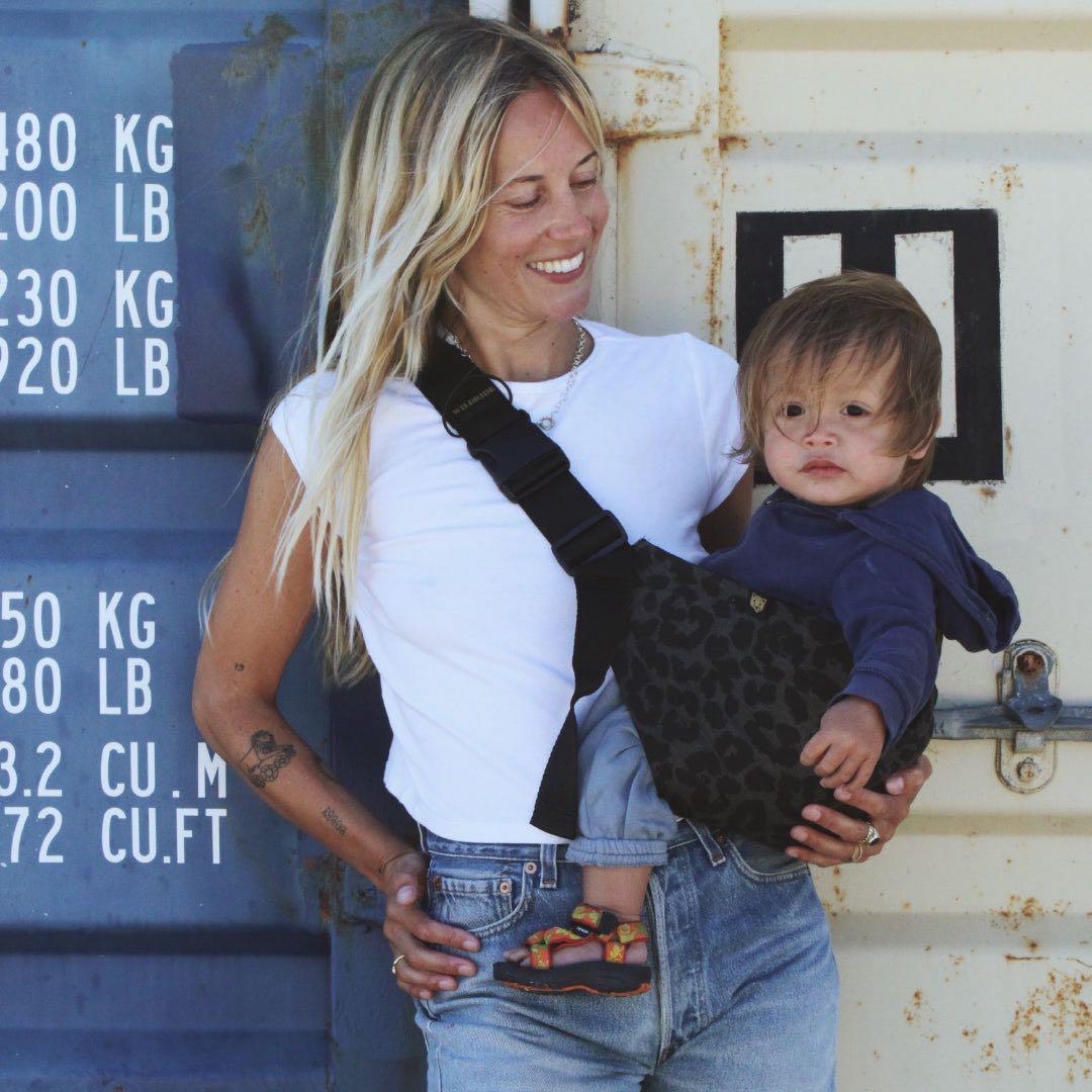 未使用に近い】WILDRIDE アクティブキャリー グレー レオパード - メルカリ