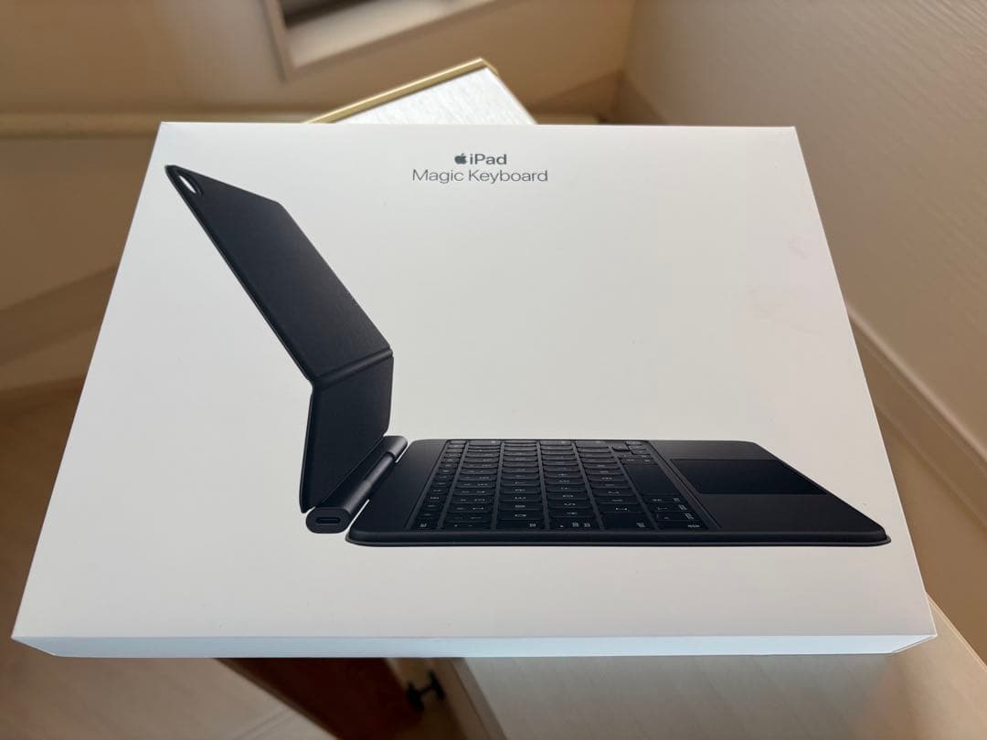 Apple Magic Keyboard iPad Air用 純正USキーボード 13インチiPad Air（M3）用Magic Keyboard - 英語（US） - ホワイト