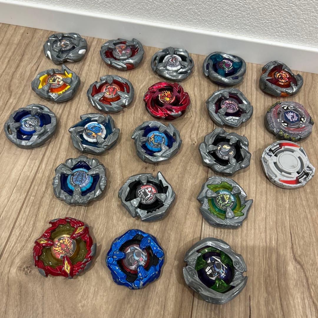 ベイブレードX 20個セット 多色 まとめ売り ベイブレードX 引退品