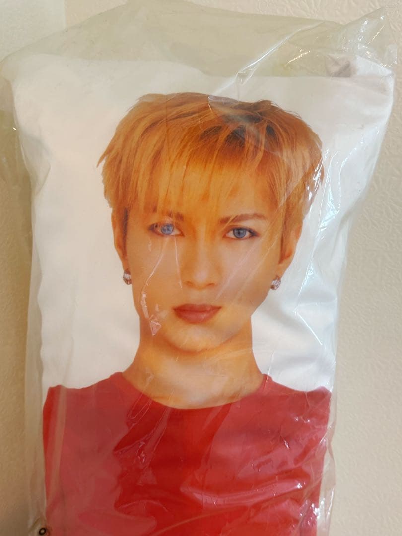 GACKT 等身大抱き枕 ドワンゴ 1000個限定 シリアルナンバーカード入り