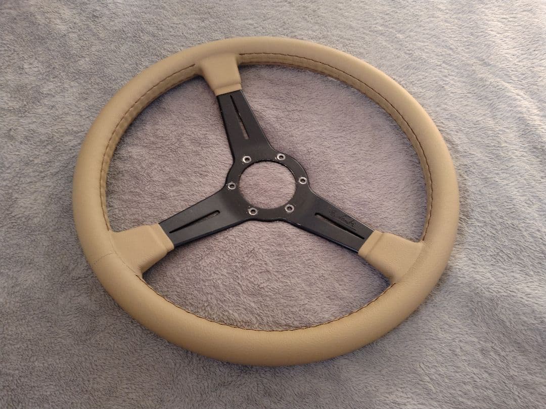 750 Z 様 専用 ナルディ クラシック 革張り替え依頼品 - メルカリ