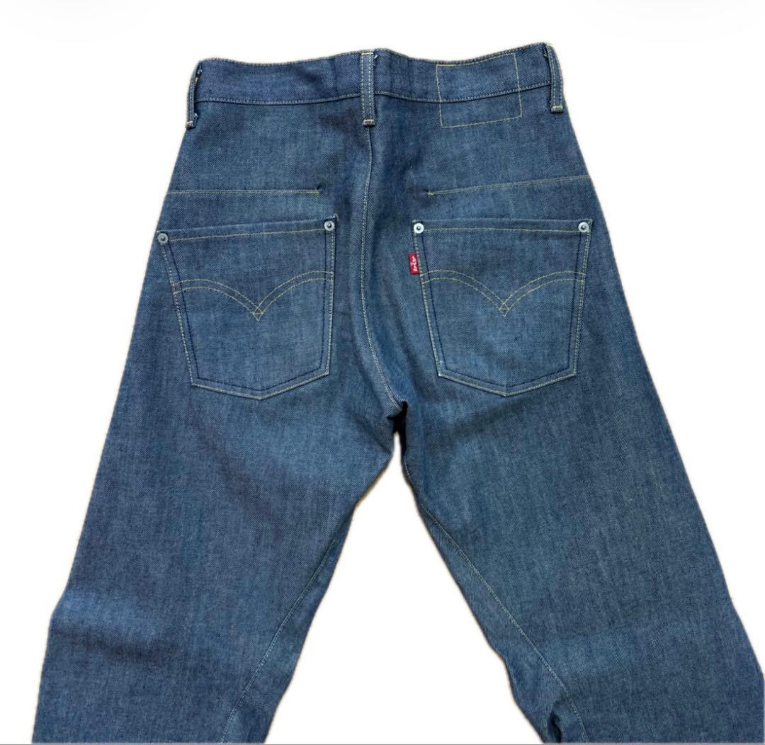 リーバイス エンジニアード ジーンズ Y2k 立体裁断 00s W28 L32 - メルカリ