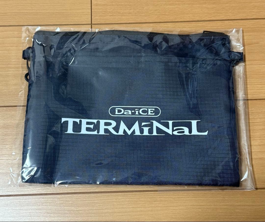 Da-iCE TERMiNaL サコッシュ - メルカリ