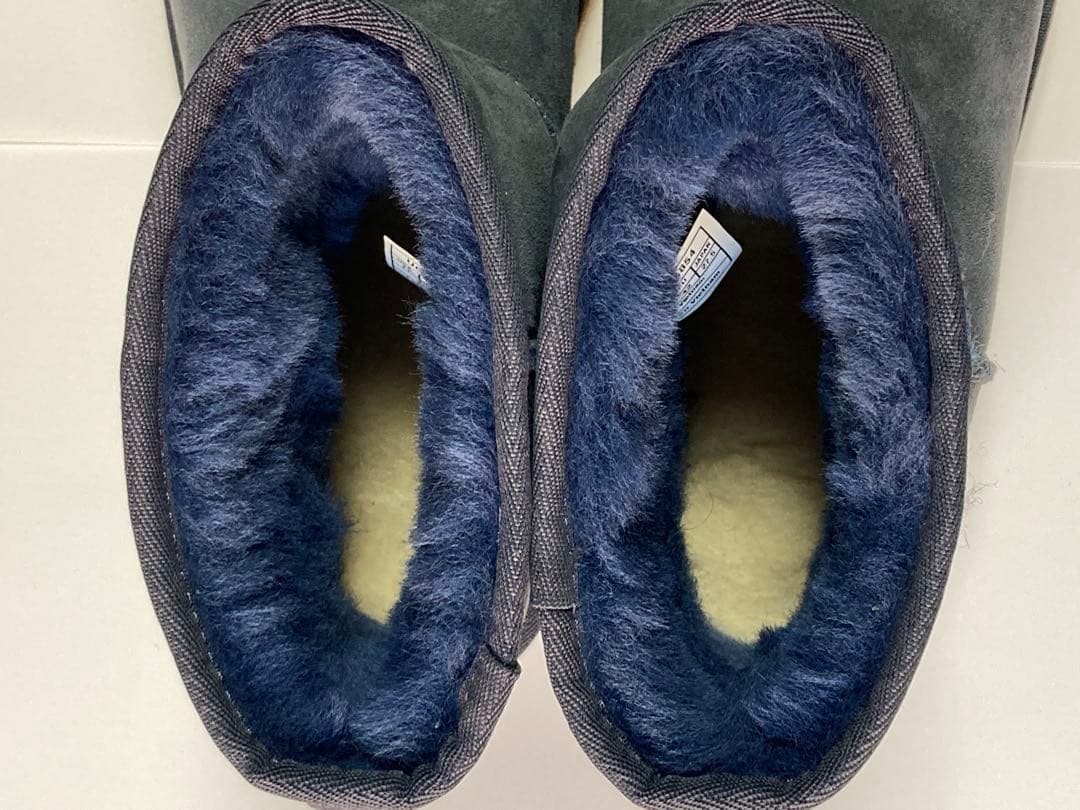 期間限定価格！UGG クラシックミニ ネイビー27.5cm（メンズ26.5相当） UGG（アグ） クラシック ミニ ムートンブーツ ショート ブーツ メンズ