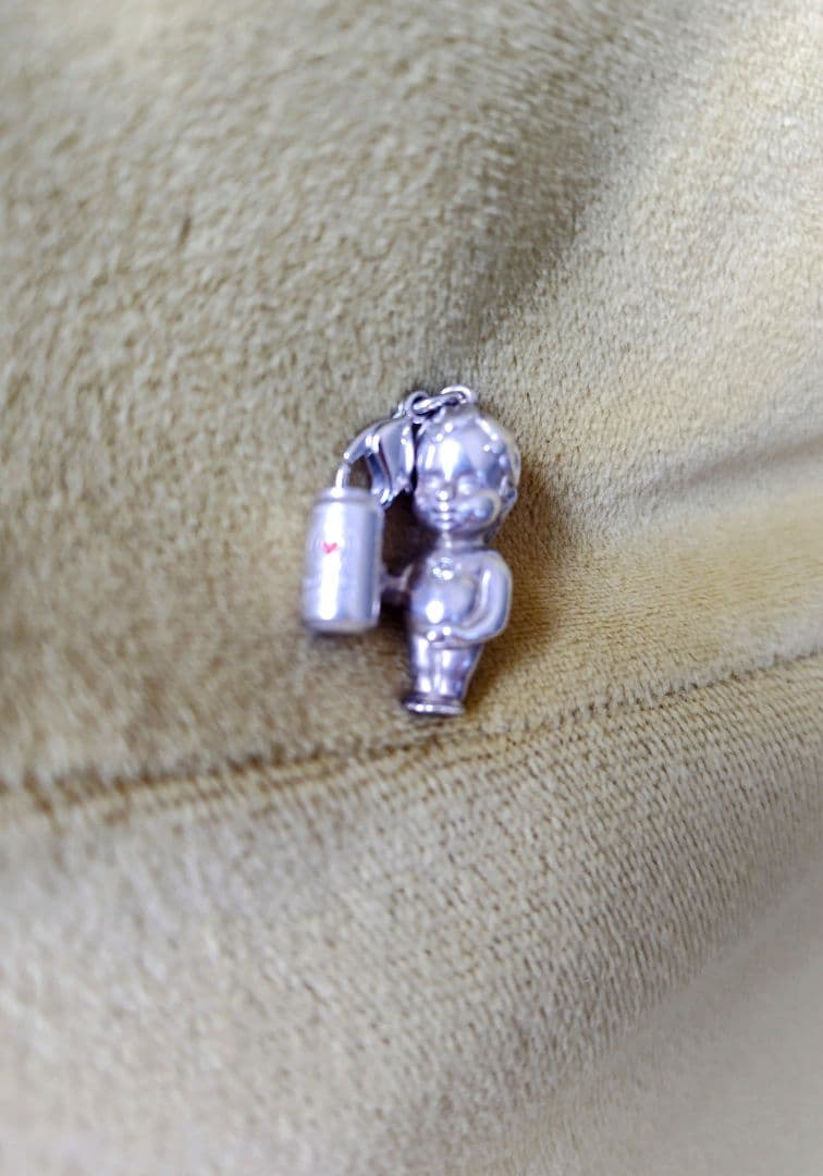 限定レア】サントリーDAKARA 銀シルバー925ダイヤモンド 0.02㌌ - メルカリ