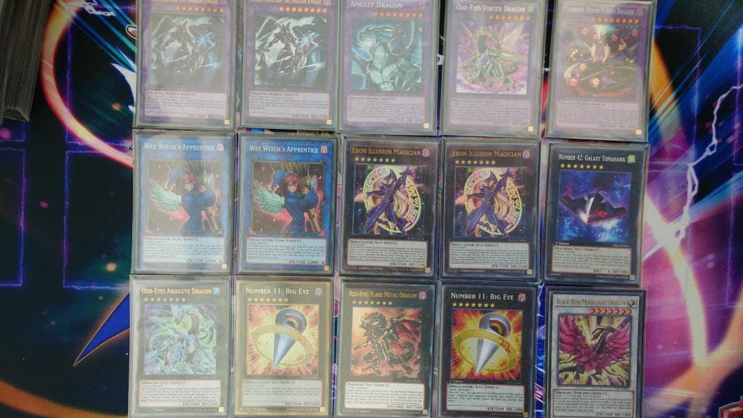 遊戯王 ブラックマジシャン デッキ 英語 高レア 初期ブラマジスリーブ