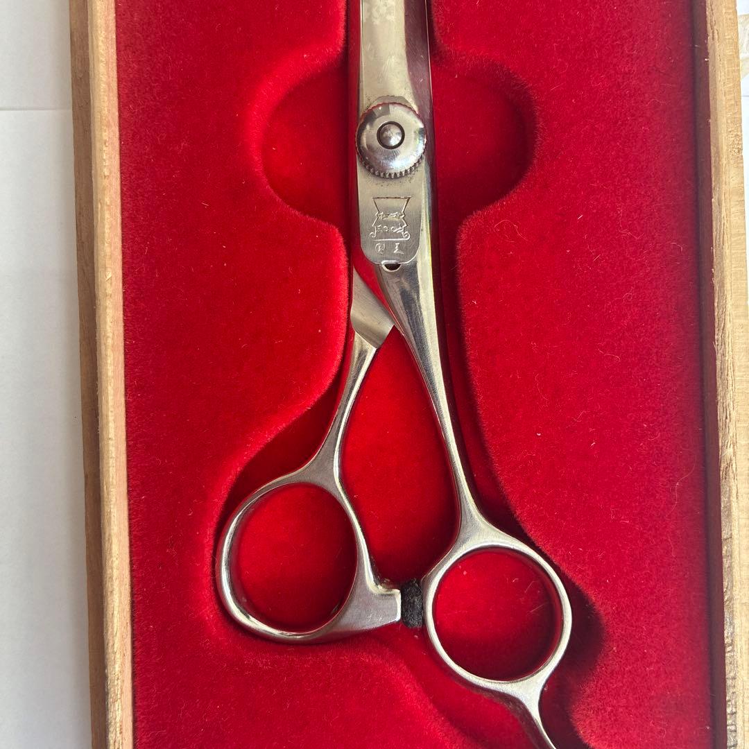 シザー 国王 G70 最高級理容鋏 6.5インチ 木箱付き