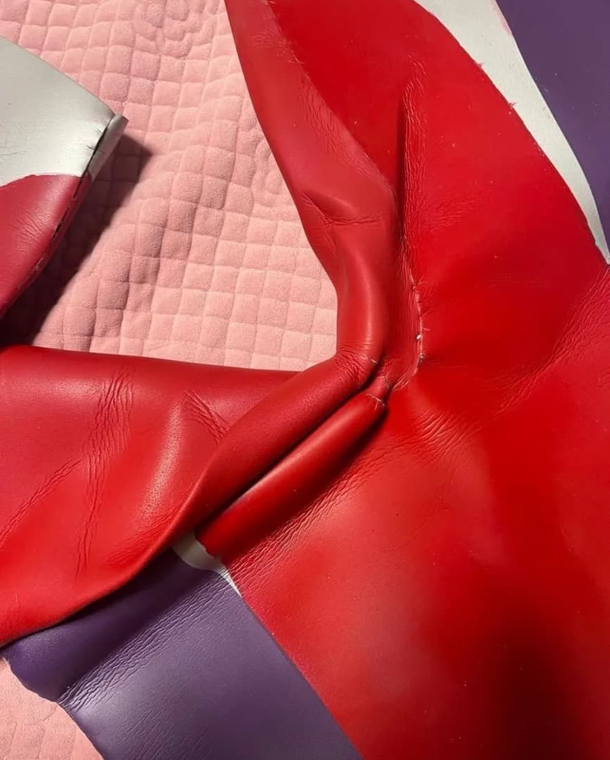 ウェットスーツ ティガ 特撮　コスプレ 一体式 アトラクション 1/1