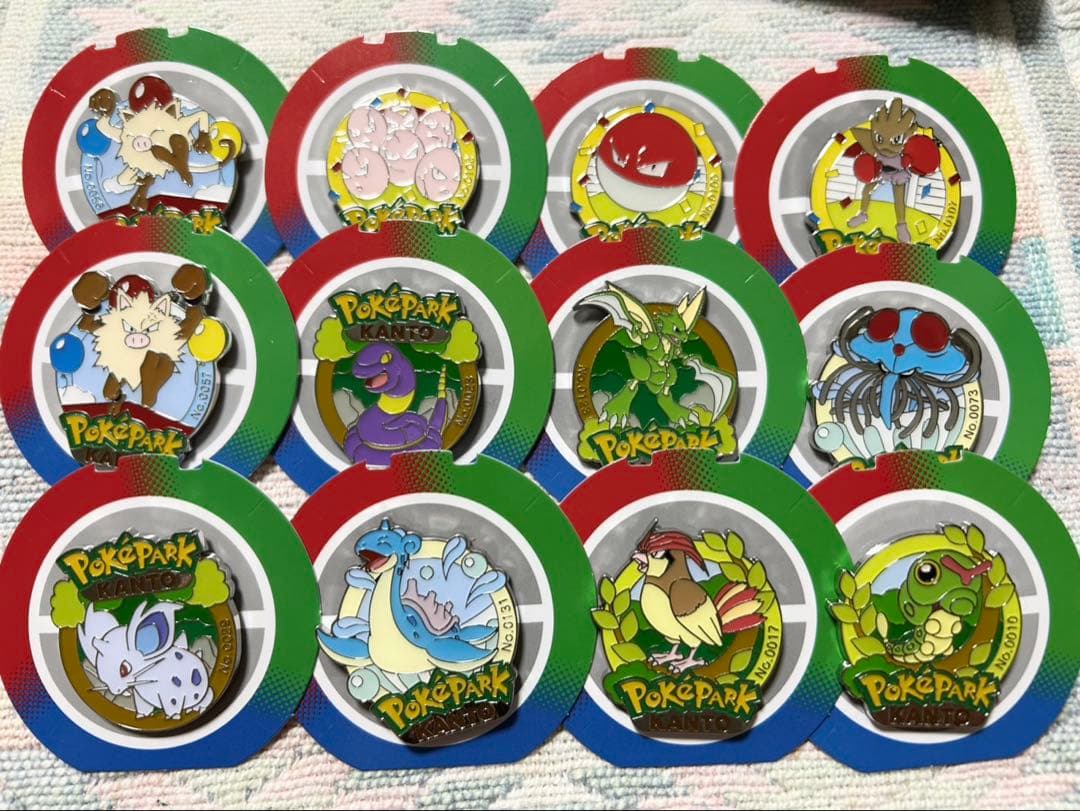 ポケモン ピンバッジ 12個セット ポケパーク - メルカリ