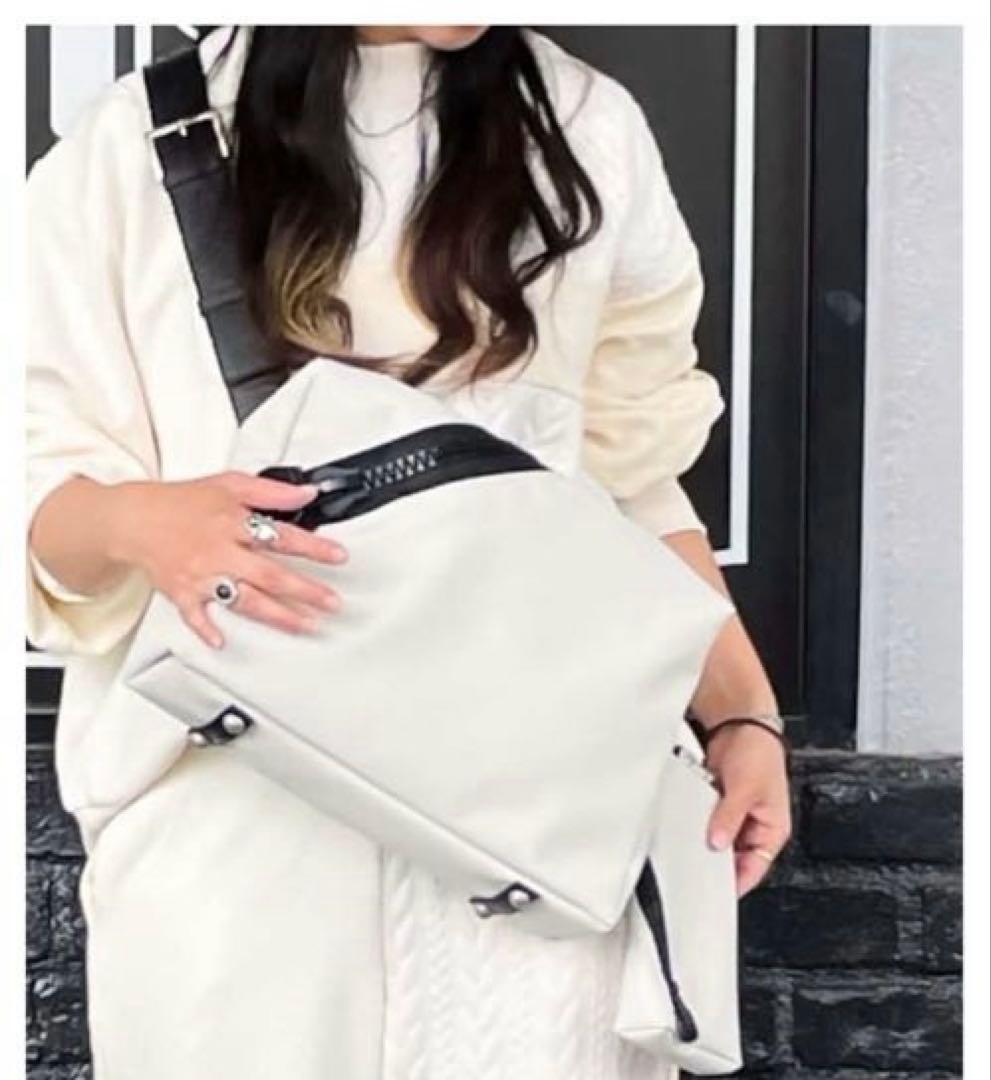 ☆ごろ丸様専用☆イアパピヨネ×KAWAKAWA コラボ 15bisボディバッグ