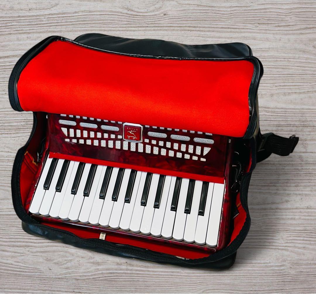 Baile バイレ アコーディオン 30鍵盤 24ベース ケース付の通販｜www