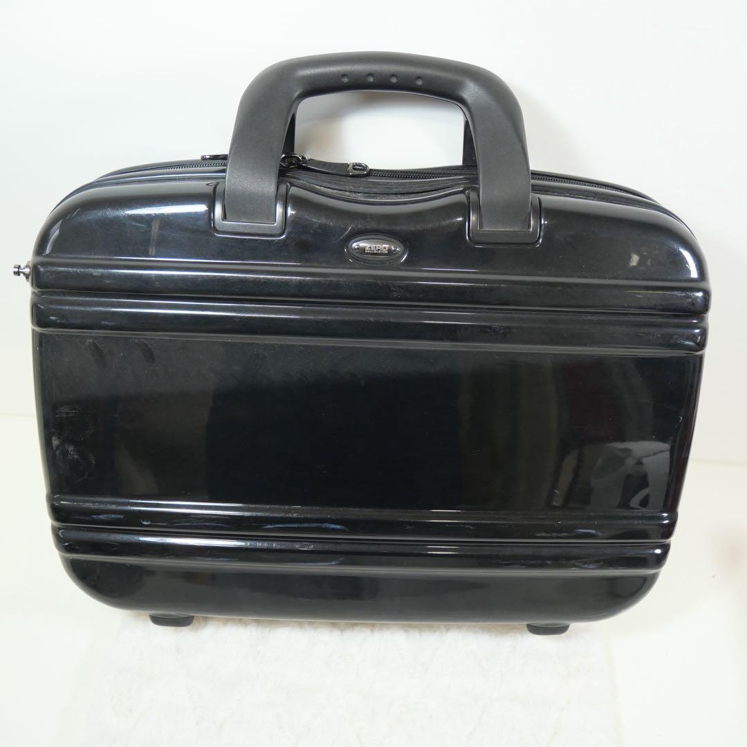 ゼロハリバートン ミニアタッシュケース メタリックブルー ブリーフ