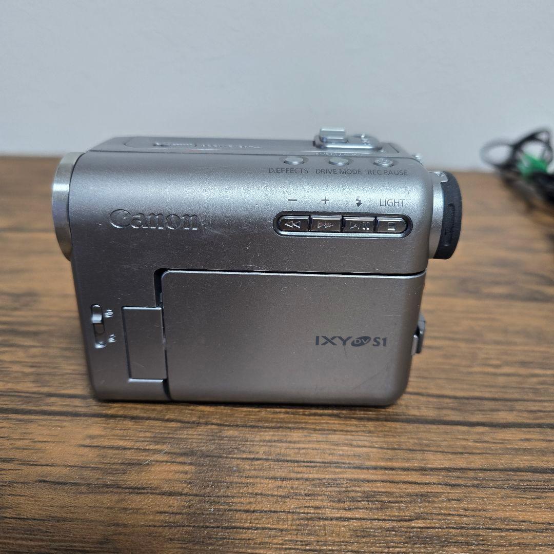 Canon キャノン ミニdv ビデオカメラ 動作良好 IXY DV S1 - メルカリ