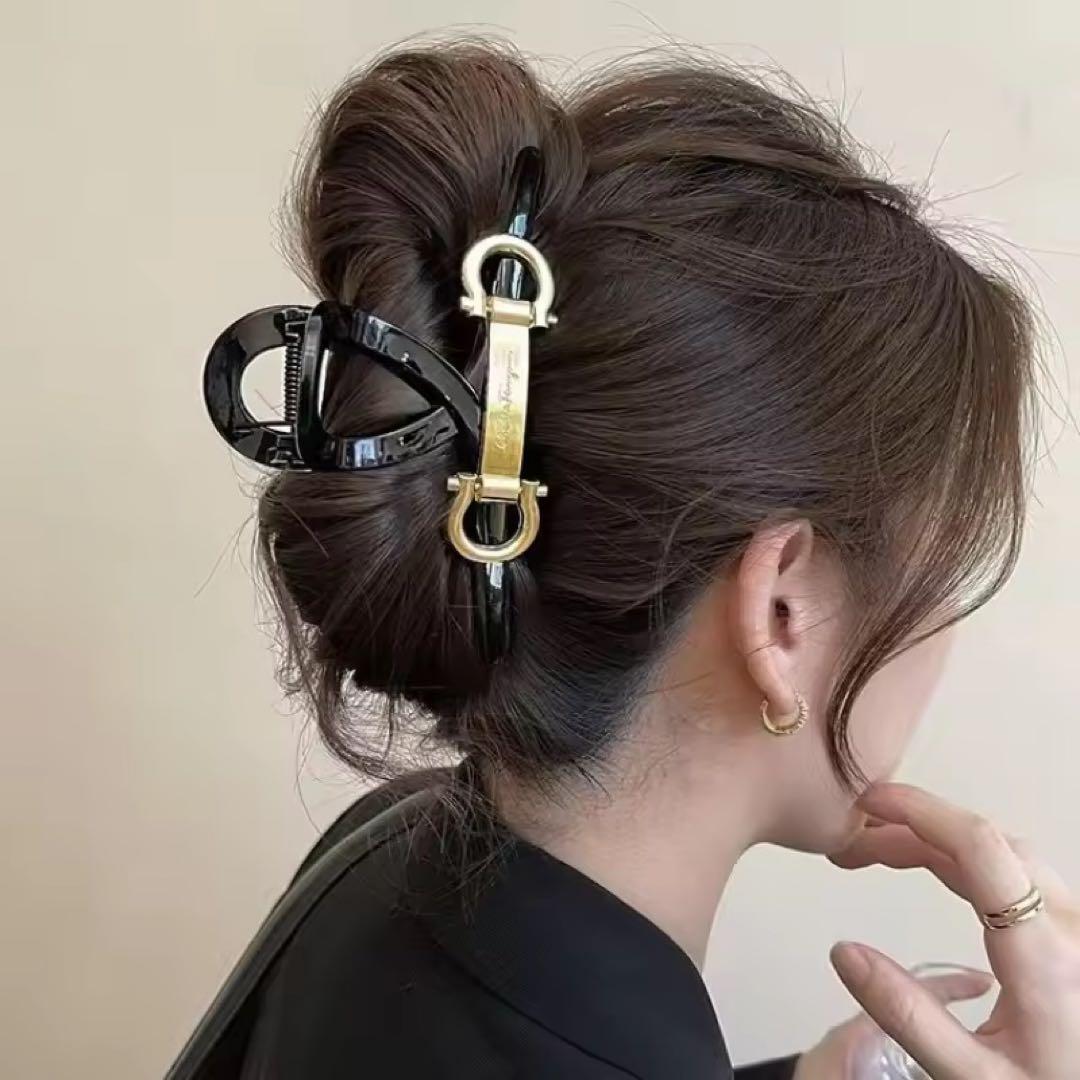 新品 Ferragamo ガンチーニ ヘアアクセ クリップ ブラック フェラガモ