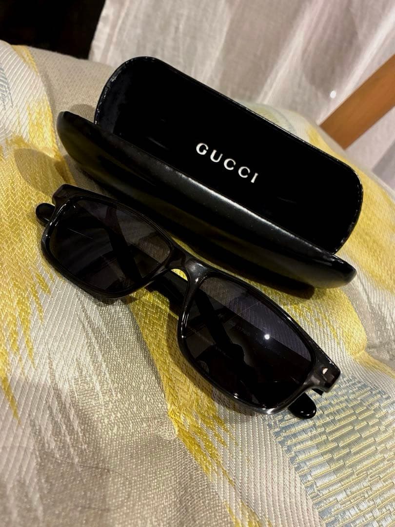 GUCCI GG 1174/S ブラックサングラス ケース付 - メルカリ