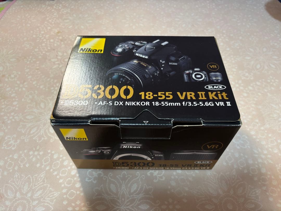 美品 Nikon D5300 ダブルズームキット 2 予備バッテリー2個付 - メルカリ