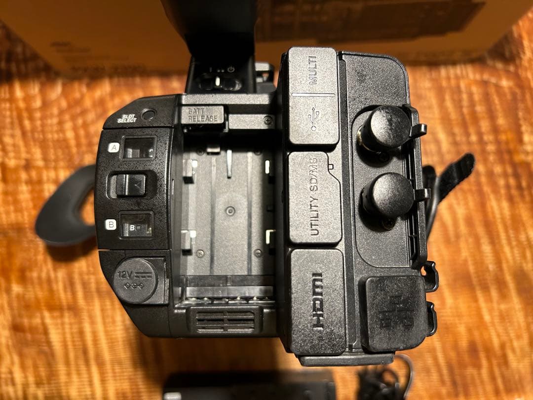 値下げしましたSONY PXW-Z190（充電器、バッテリー1本レインカバー付