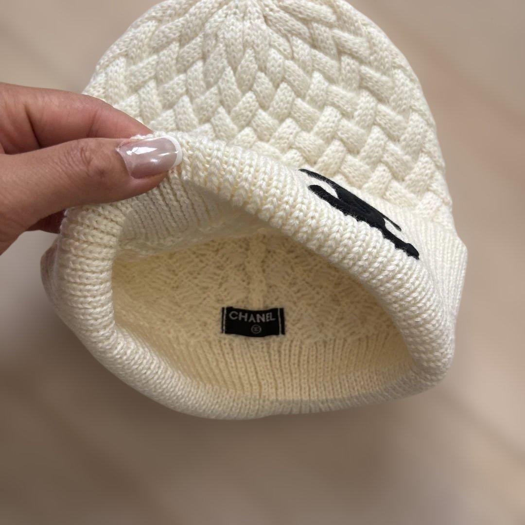 CHANEL ホワイト 編み込みニット帽