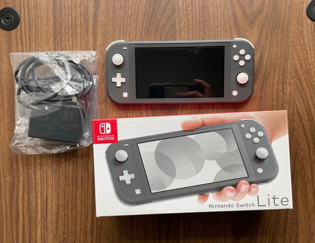 Nintendo Switch Lite　グレー　本体 Amazon.com: Nintendo Switch Lite - Gray : Electronics