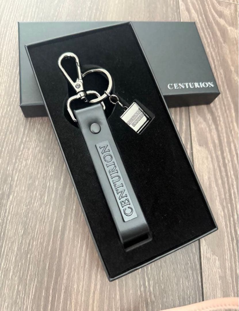 アメックス センチュリオンカード非売品 キーホルダー - メルカリ