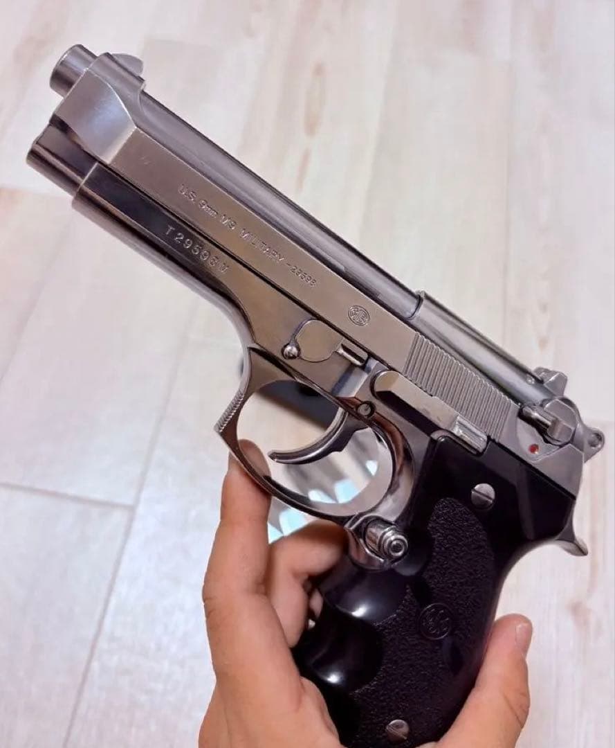 U.S.9mm M9 MILITARY ガスブローバック値下げ可能