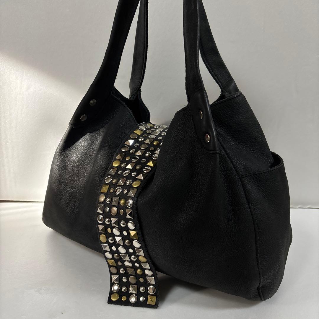 定価26000円】 TRES トートバッグ スタッズ レザー ハンドバッグ