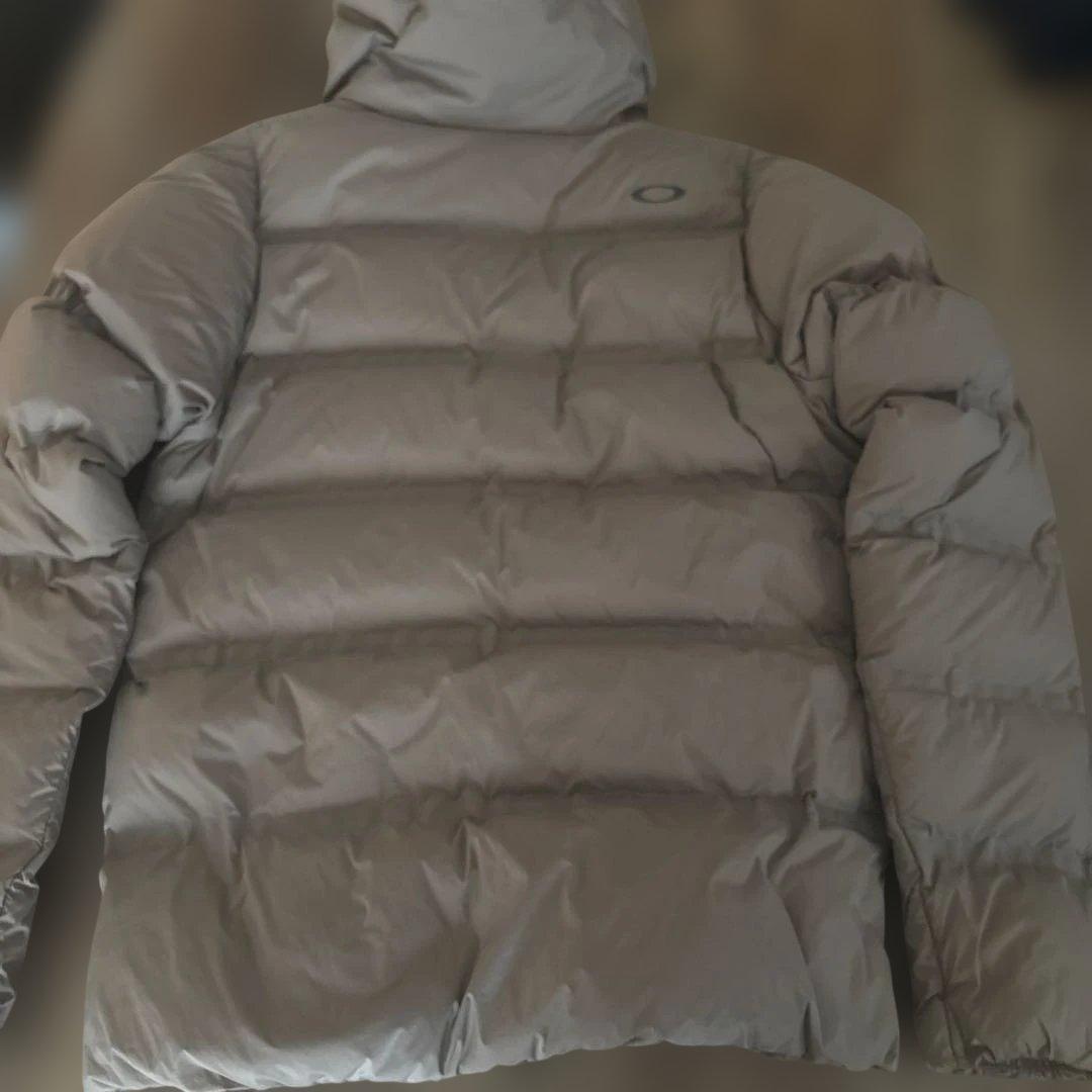 オークリー ダウンジャケットパーカー ブラウン 茶 ダブルジップ