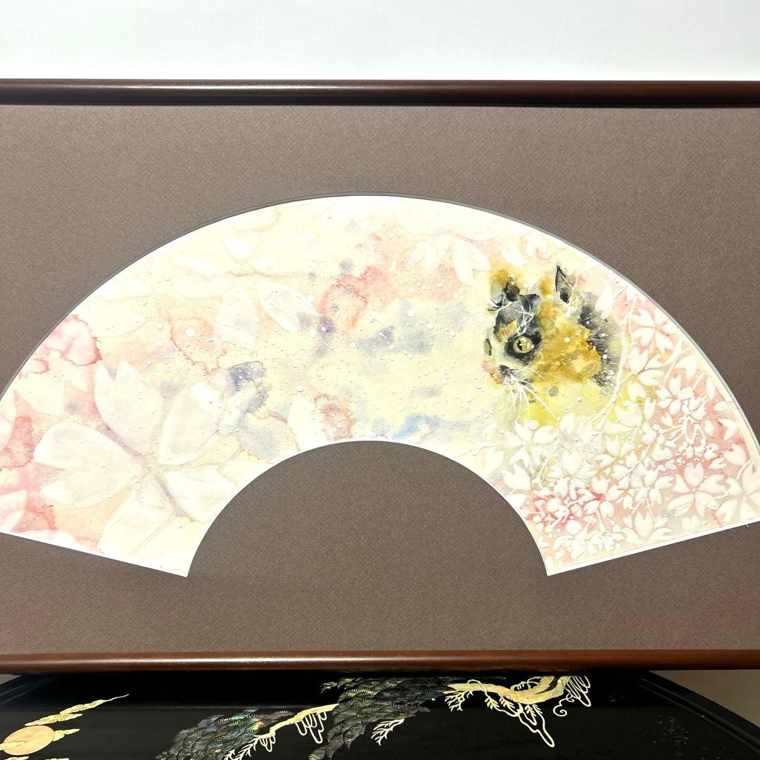 日本画「さくら 三毛 扇あつらえ」 幸福の三毛猫
